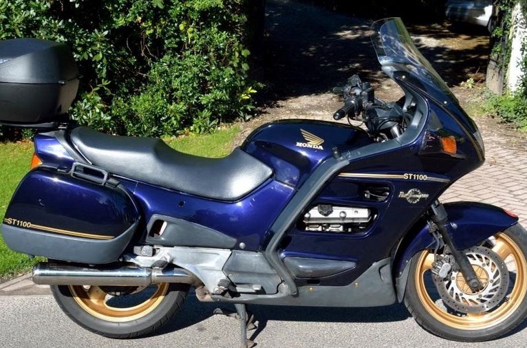 Honda ST 1100 Pan European image 1