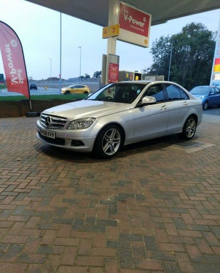 Mercedes C200 CDI image 1