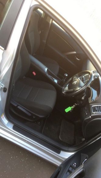 2012 Toyota Avensis image 4