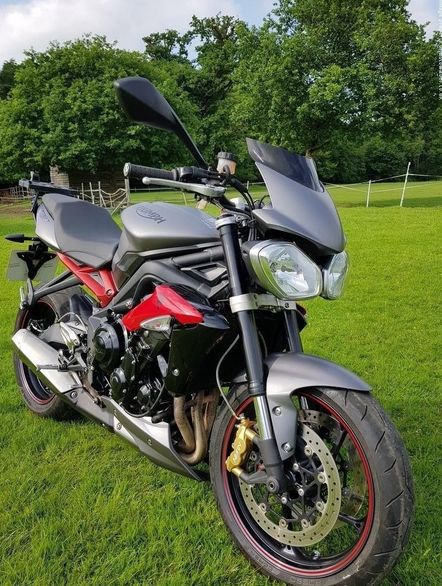 Triumph STREET TRIPLE R ABS, FSH image 2