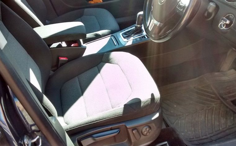 2012 VW Passat image 4