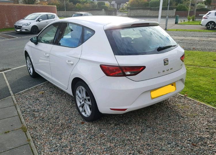 2013 Seat Leon 1.6 TDI image 2