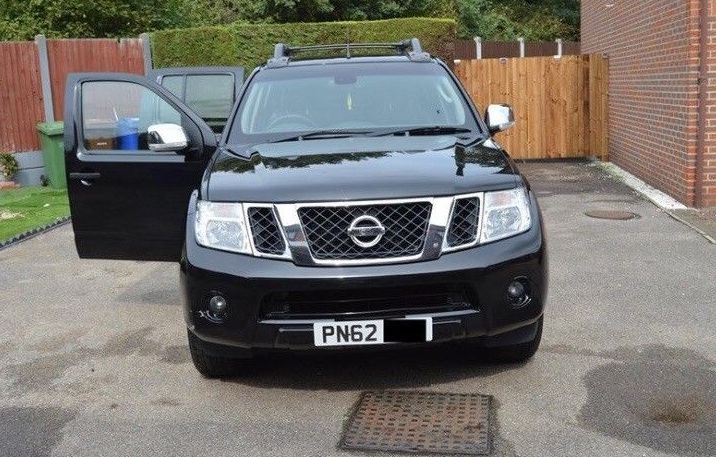 2012 Nissan Navara image 1