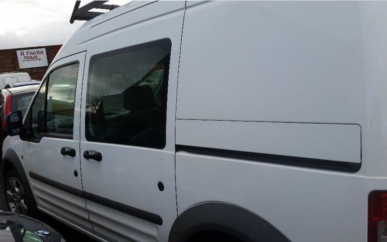 2009 Ford Transit Connect image 2