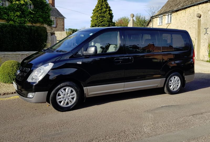 HYUNDAI I800 2.5 DIESEL 8 SEATER image 4