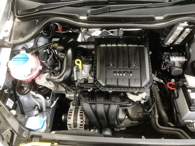 VOLKSWAGEN POLO 1.0 BLUEMOTION SE image 7