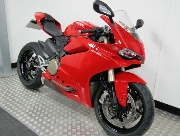 2016 DUCATI 1299 PANIGALE image 3