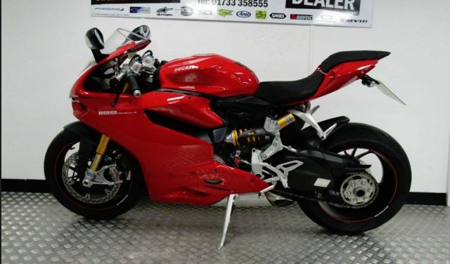 2014 DUCATI 1199 PANIGALE S image 2