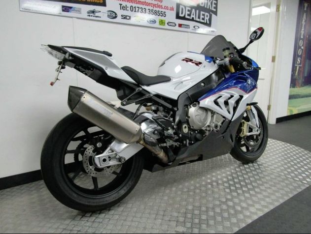 2015 BMW S 1000 RR image 4