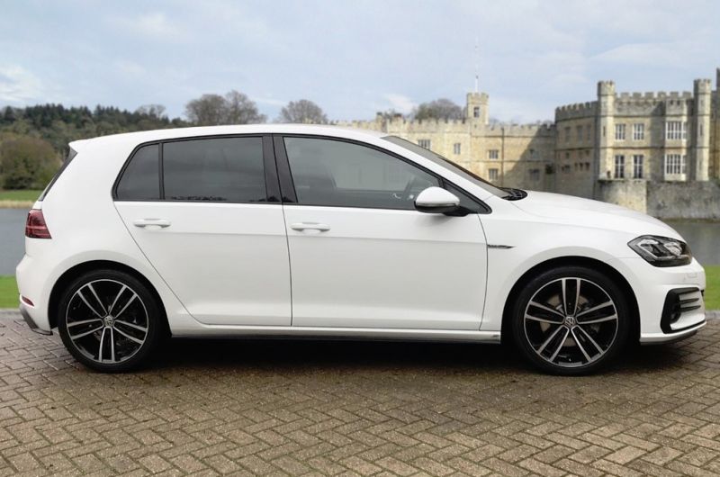 2018 Volkswagen Golf 2.0L GTD TDI DSG image 3