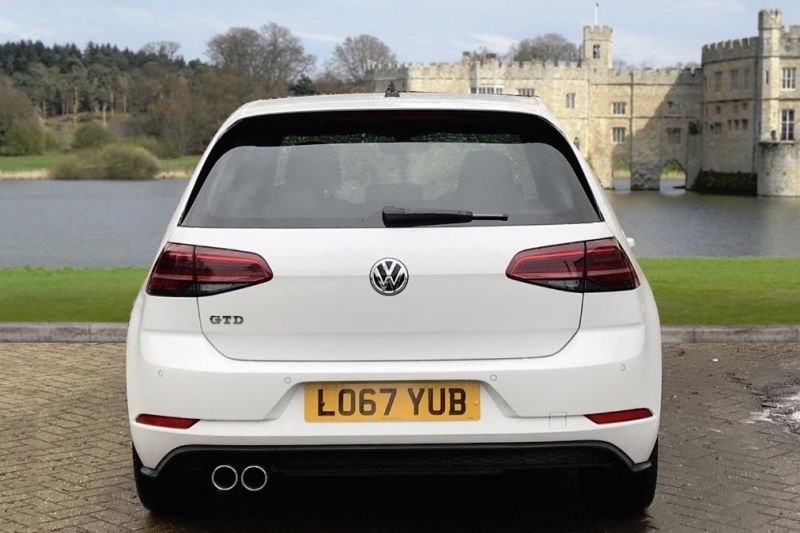 2018 Volkswagen Golf 2.0L GTD TDI DSG image 5