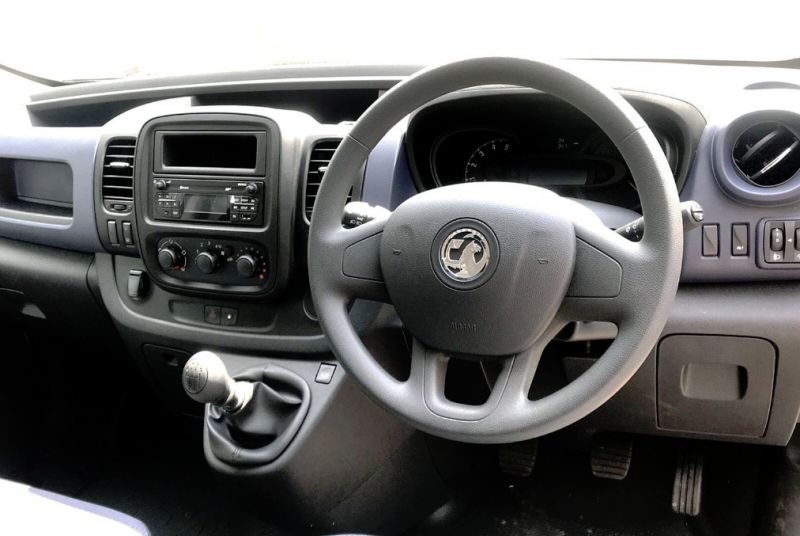 2018 Vauxhall Vivaro 1.6L L1H1 2700 CDTI image 6