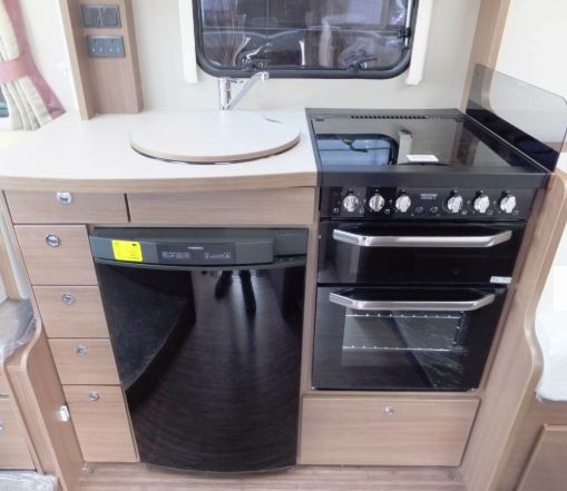 2018 Elddis Encore 285 image 4