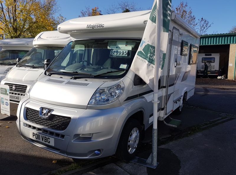 Elddis Majestic 140 Peugeot Boxer 2.2HDI image 1