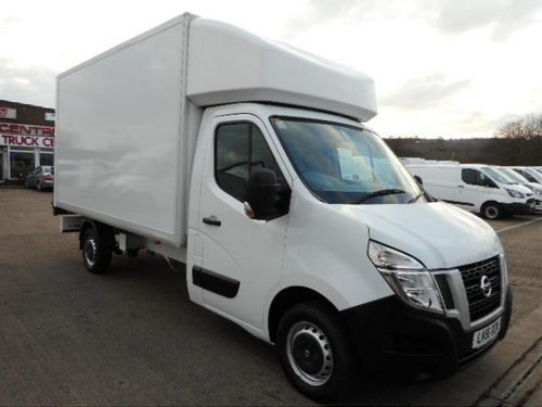 Nissan NV400 2.3 DCi SE L3 3500 Chassis Cab (FWD) image 1
