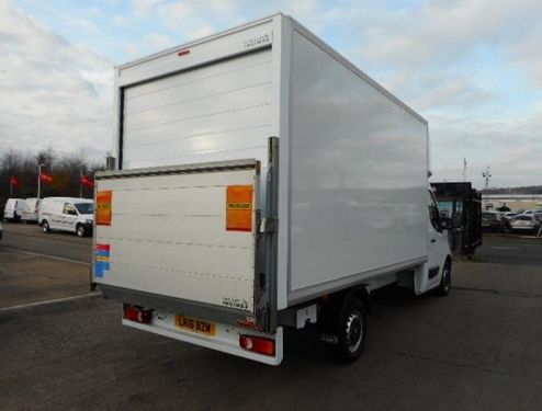 Nissan NV400 2.3 DCi SE L3 3500 Chassis Cab (FWD) image 3