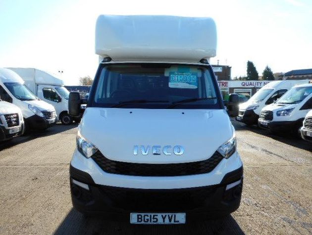 Iveco Daily 2.3 TD 35C13 LWB DriveAway Luton 2dr image 5