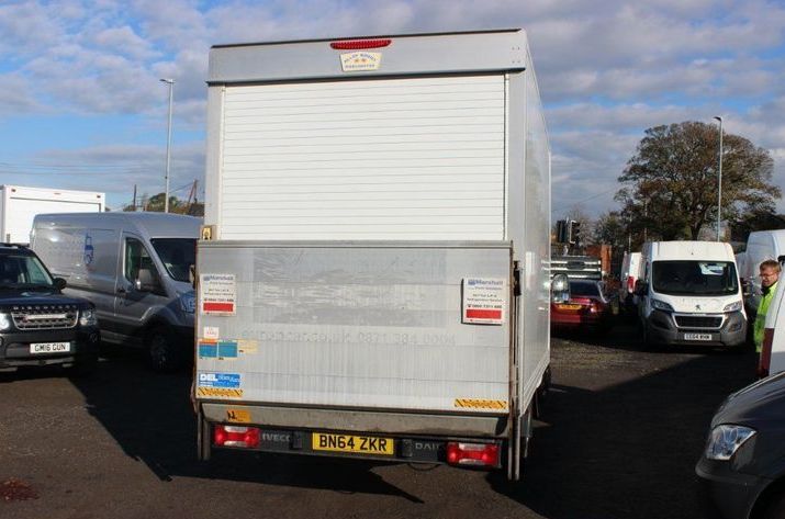 Iveco Daily 2.3 TD HD 35C13 LWB DriveAway Luton 2dr image 2