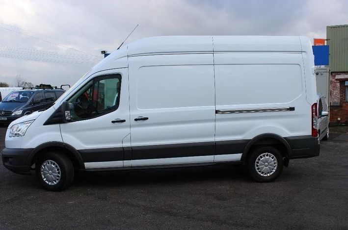 Ford Transit 2.2 TDCi 350 RWD 5dr image 1