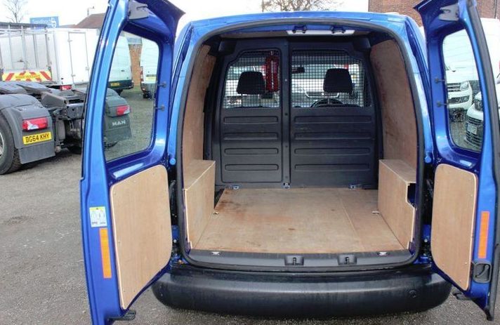 Volkswagen Caddy 1.6 TDI C20 Startline Panel Van image 3