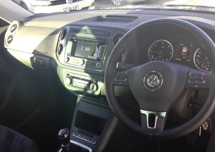 Volkswagen Tiguan 2.0 TDi BlueMotion Tech Match 177 5dr image 4