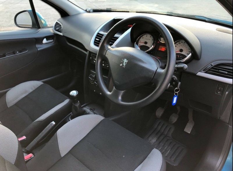 2007 Peugeot 207 SW 1.4i image 7
