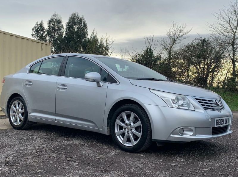 2009 Toyota Avensis image 2