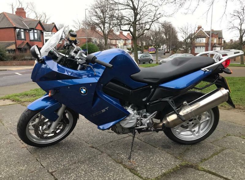 BMW F800ST MOTORCYCLE
