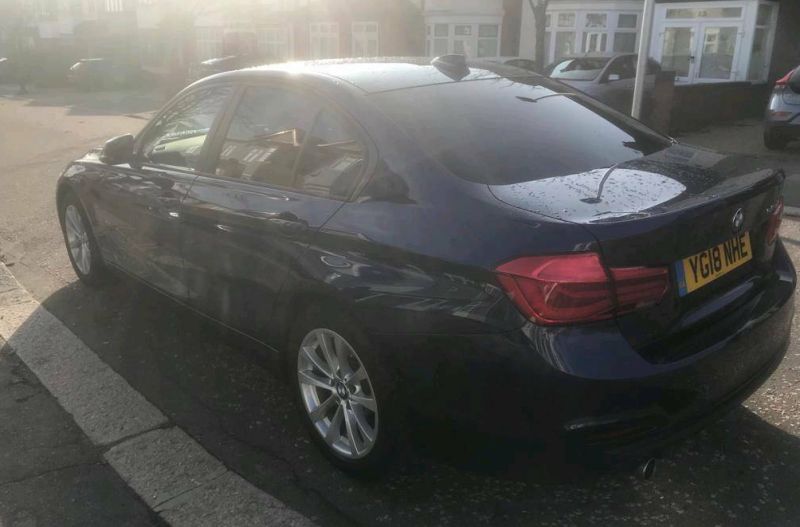 2018 BMW 3 Series automatic image 2