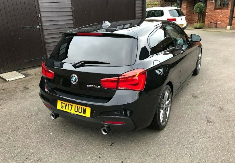 2017 BMW M140i image 2