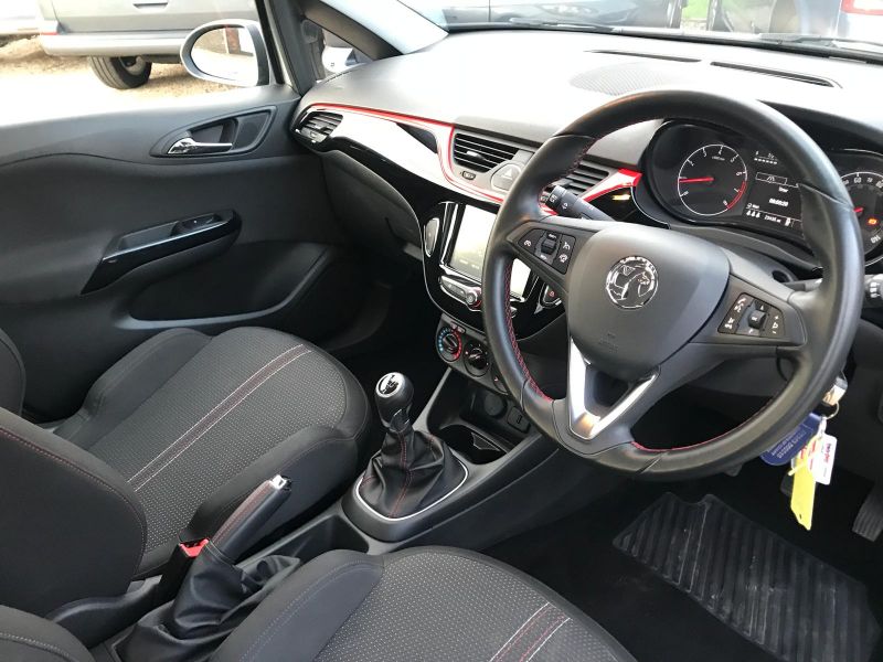 2017 Vauxhall Corsa 1.4 i ecoFLEX SRi 5dr image 9