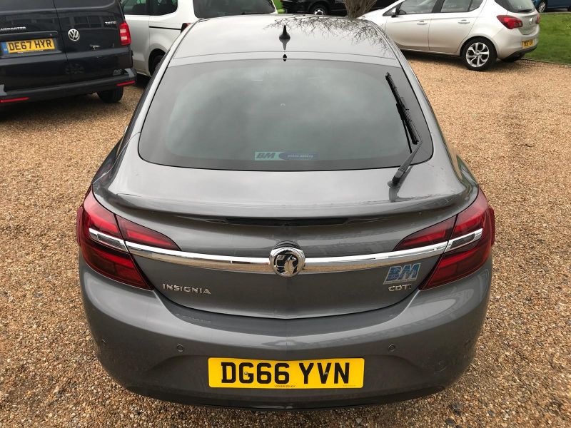 2016 Vauxhall Insignia 1.6 CDTi SRi Nav (s/s) 5dr image 3