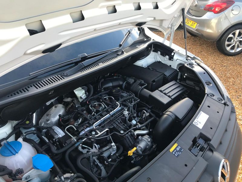 2014 Volkswagen Caddy Maxi 1.6 TDI 5dr image 5
