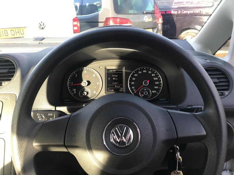 2014 Volkswagen Caddy Maxi 1.6 TDI 5dr image 6