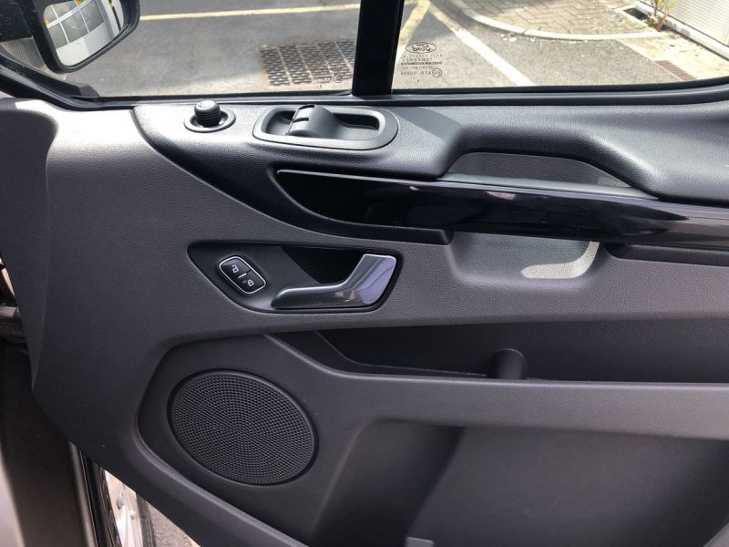 2018 Ford Transit Custom 2.0 TDCi image 8