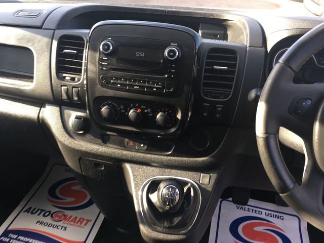 2016 Vauxhall Vivaro 1.6 Cdti image 7