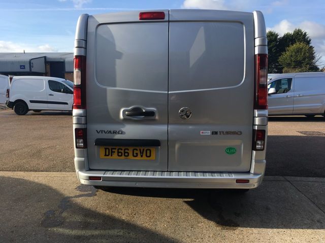 2016 Vauxhall Vivaro 1.6 Cdti image 8