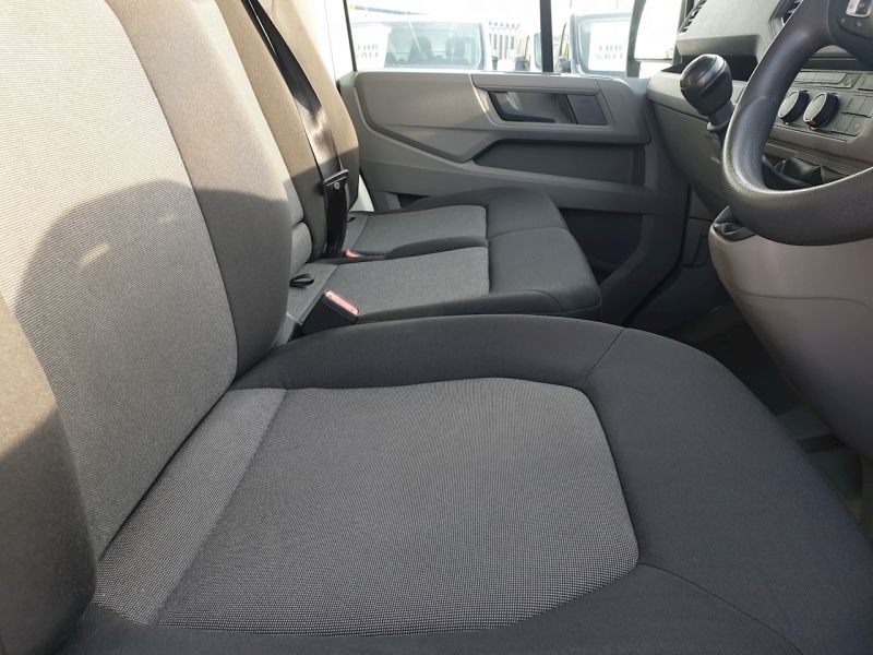 2018 Volkswagen Crafter CR35 2.0TDI image 8