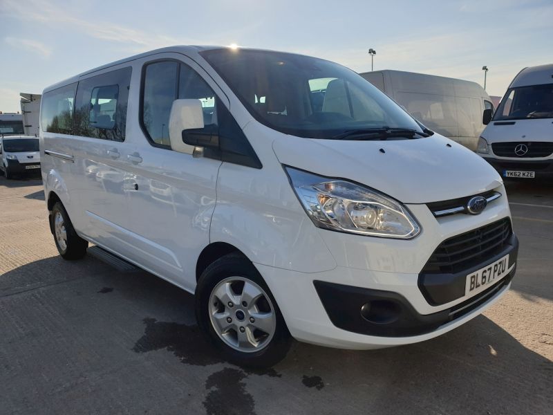 2017 Ford Tourneo Custom 310 L2 2.0TDCi image 1