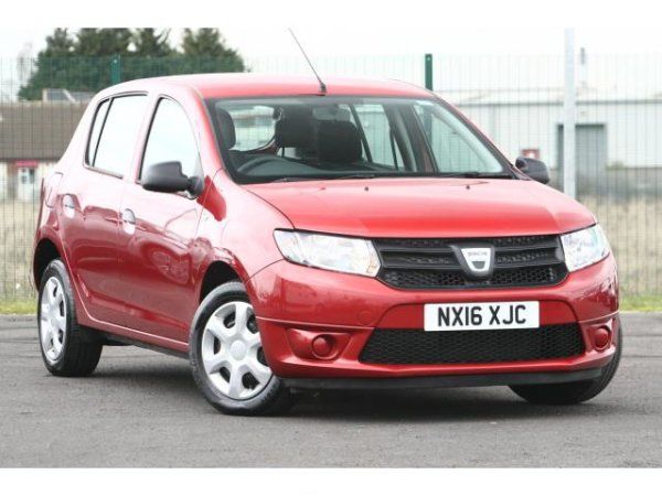 2016 Dacia Sandero 1.2 16v image 1