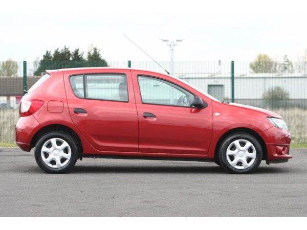 2016 Dacia Sandero 1.2 16v image 3