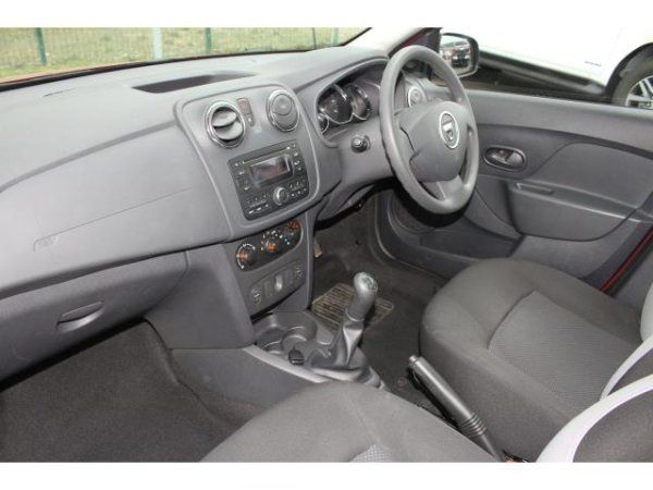 2016 Dacia Sandero 1.2 16v image 5