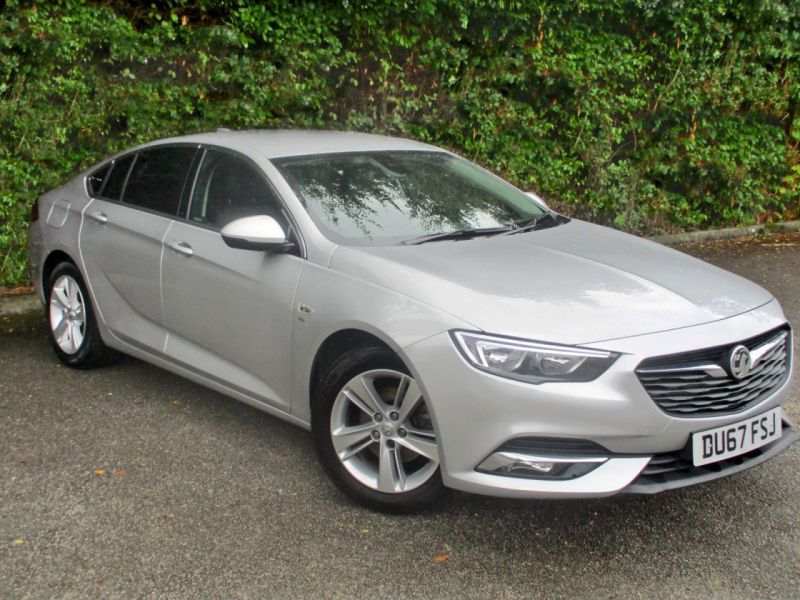 2017 Vauxhall Insignia Grand Sport Sri image 1