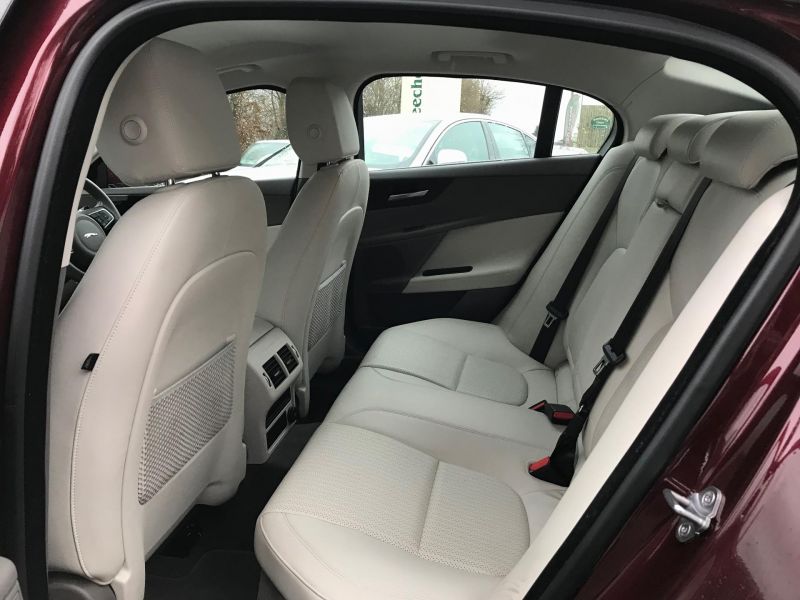 2016 Jaguar XE 2.0 d image 4