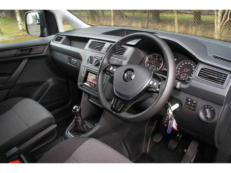 2018 Volkswagen Caddy 2.0 TDI image 5