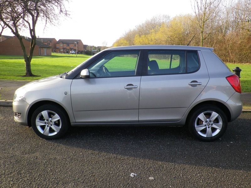 2013 Skoda Fabia 1.2 SE TSI image 2