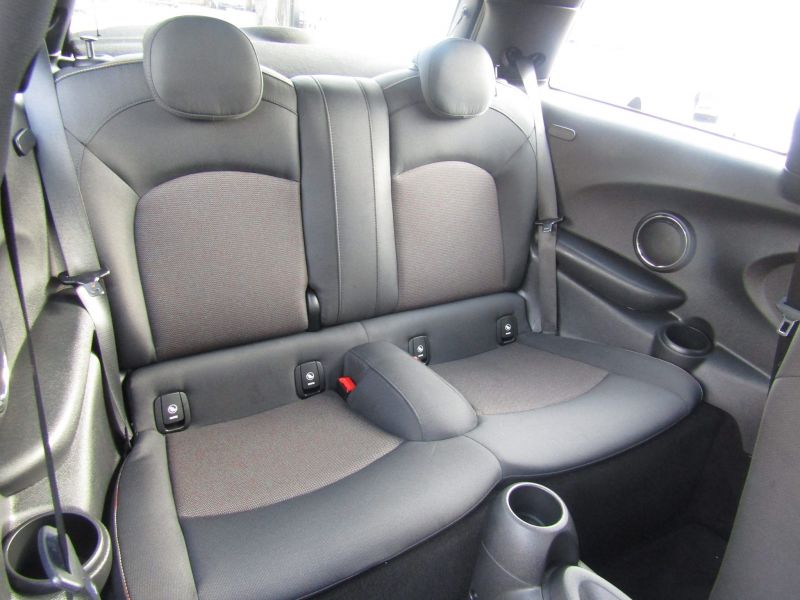 2015 MINI 1.2 image 9