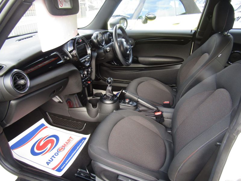 2015 MINI 1.2 image 10