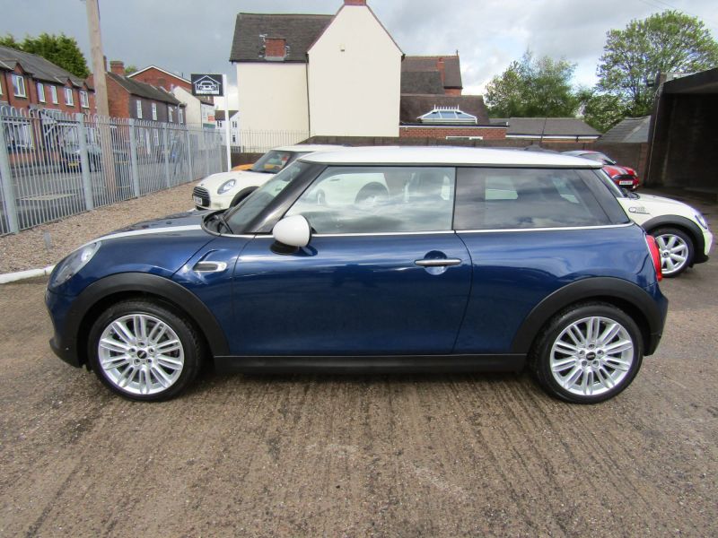 2015 MINI 1.5TD Chilli Pack (S/S) image 3