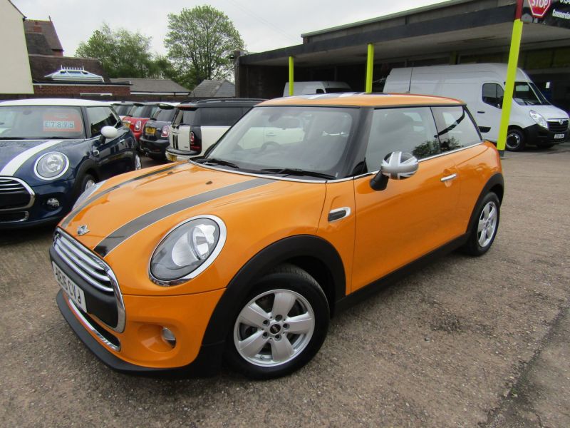 2016 MINI 1.5TD ONE (S/S) image 1